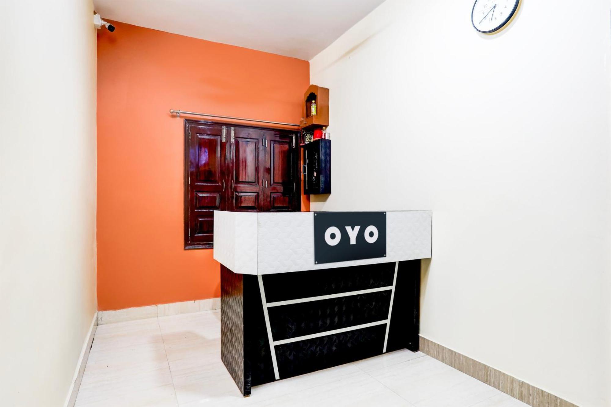 Hotel O R B Palace Varanasi Exterior photo