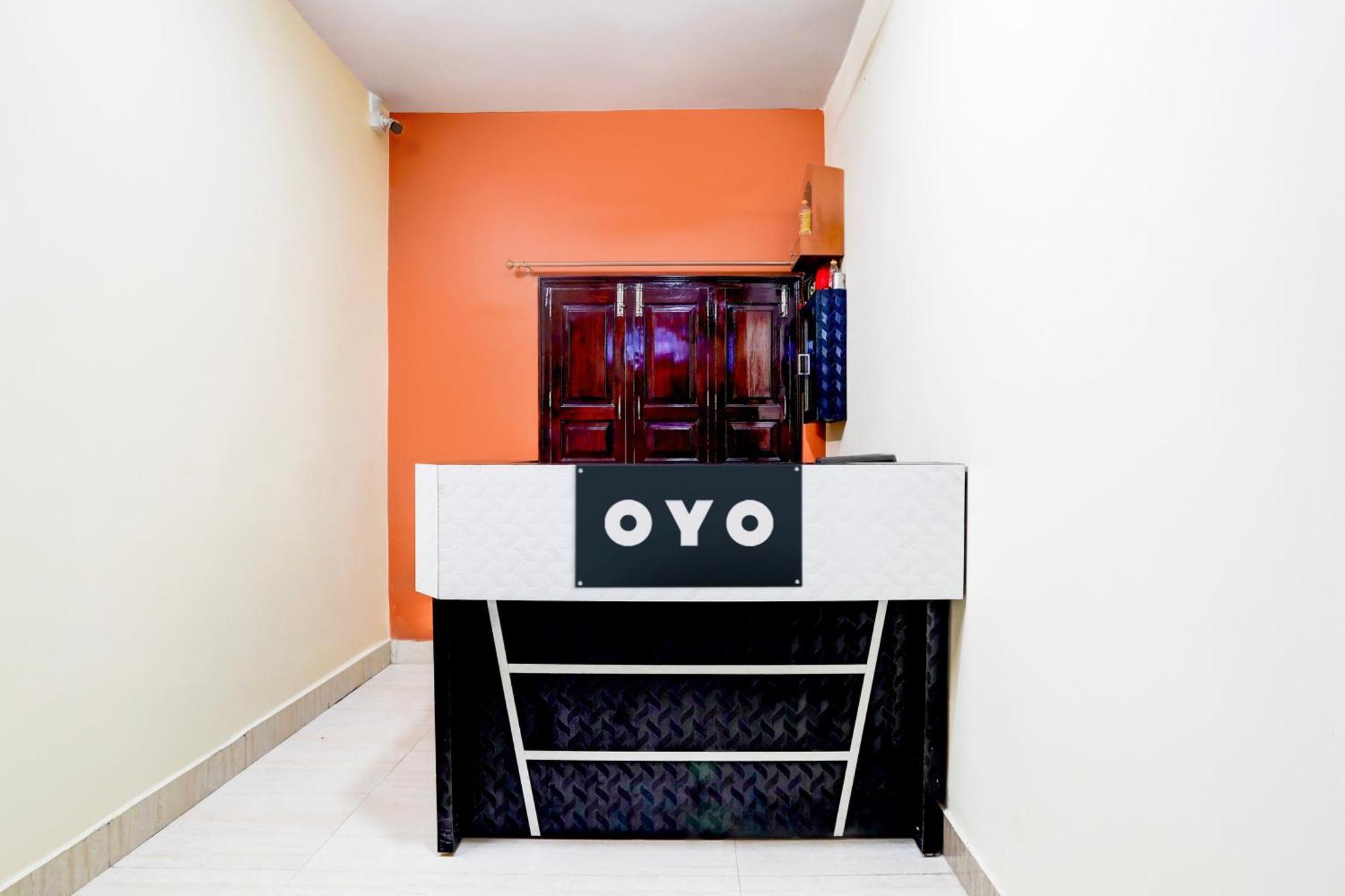 Hotel O R B Palace Varanasi Exterior photo